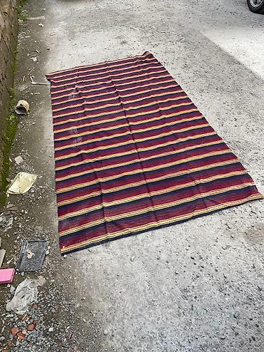 puzzle xalca: Kilim qedimi olculeri 2.40 sm 1.30 sm Videosu tam var gondere bilerem — 4