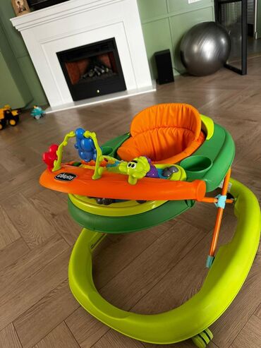 Gəzinti arabaları: Sabiwbaki….Chicco walky talky 220 manata alinib 110 manata unvan