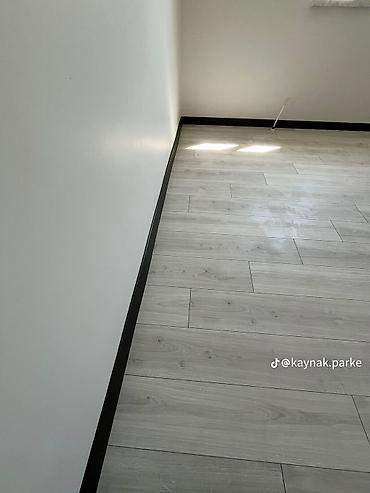 taxta dikt: Laminat ustasi. laqa dikt piltus vurulması - Material: laminat — 2