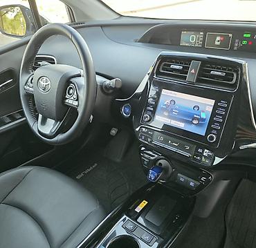 voxy noah: Toyota Prius: 2019 г., 1.8 л, Вариатор, Гибрид, Лифтбек — 5