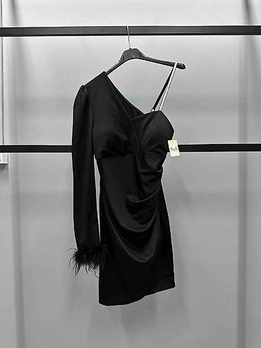 statement ogrlice: Svecana trendy haljina NOVO!
S, M, L 

2890 din 🌹
Si

NP — 1