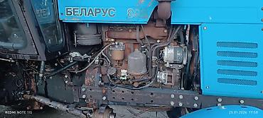 Traktorlar: Belarus MTZ traktoru - Güclü dörd silindrli dizel mühərrik - Ön və — 4