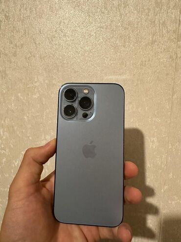 Apple iPhone: IPhone 13 Pro, Б/у, 128 ГБ, Синий, Зарядное устройство, Защитное стекло, Чехол, 89 %