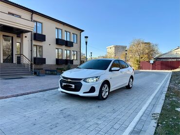 багажник виш: Chevrolet : 2020 г., 1 л, Автомат, Бензин, Седан