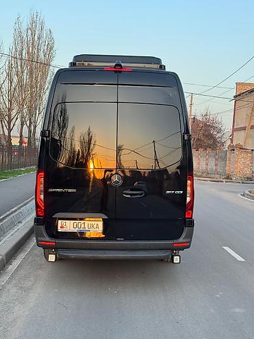 Пассажирский бус на заказ: Mercedes-Benz Sprinter — Ваш идеальный выбор для деловых встреч и — 4
