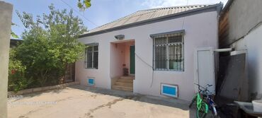 Долгосрочная аренда домов: 100 м², 3 комнаты, Комби, Газ, Электричество