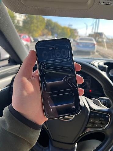 11 айыон: Смартфон Apple iPhone (серия Pro) в цвете серебристый/белый. Ключевые — 2