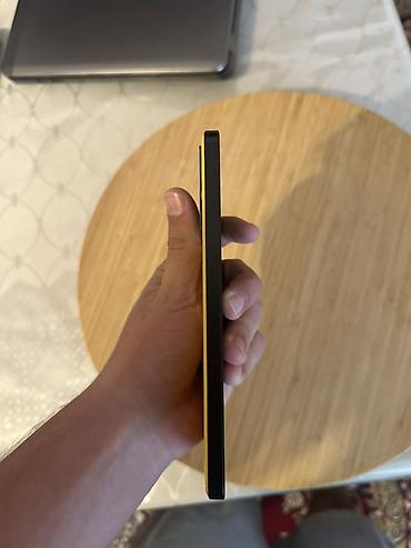 alcatel one touch 585: Poco rəng - Sarı, Sensor — 4