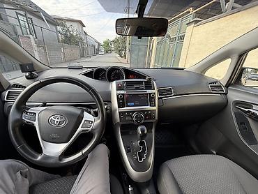 ccc bmw: Toyota Verso: 2013 г., 1.8 л, Автомат, Бензин, Минивэн — 6