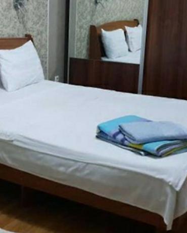 Долгосрочная аренда квартир: 4 комнаты, Риэлтор, Без подселения, С мебелью полностью — 3