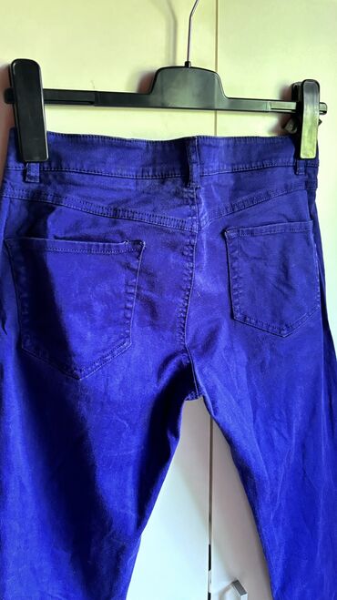 Pantalone: S (EU 36), Drugi kroj pantalona na lalafo.rs — 11 Pantalone: S (EU 36), Drugi kroj pantalona — 11