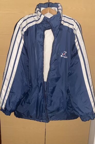 дождевик купить в баку: Boyuk olculu kurtkadir yaxsi veziyyetdedir. Kurtkanin uzunlugu 82 sm