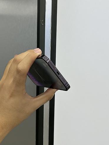 iphone zs: IPhone 14 Pro Max, Б/у, 256 ГБ, Deep Purple, Защитное стекло, Чехол, В рассрочку, 79 % — 4