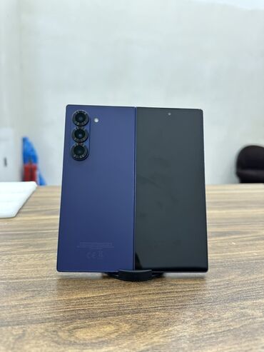 Ford: Samsung Galaxy Z Fold6, 256 GB, rəng - Bənövşəyi, Barmaq izi