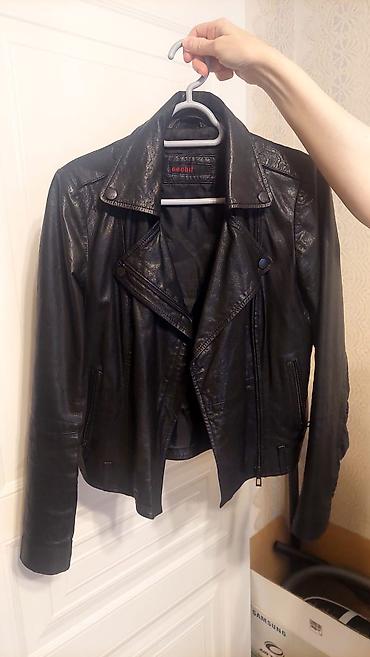 кожаные куртки в баку: Temiz koja - Rəng: qara - Model: moto/biker kəsim, asimmetrik ön — 1