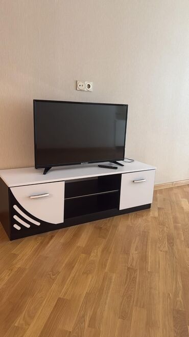 kompüter ekran: Endirim. Shivaki tv ve tv altligi birlikde tecili satilir 300 azn. Tv