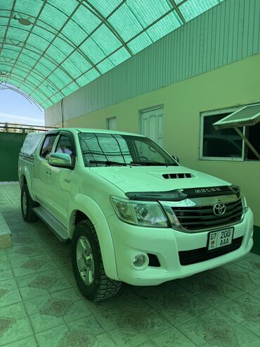 недорогой пикап бу: Toyota Hi-Lux: 2014 г., 2.5 л, Механика, Дизель, Пикап