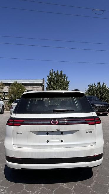 dongfeng aeolus e70: AION (GAC) – электрический кроссовер белого цвета. Кузов и экстерьер — 2
