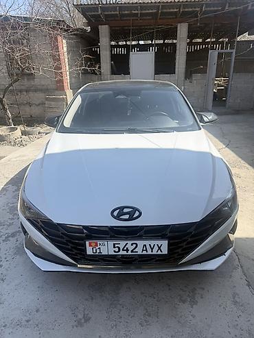 Транспорт: Hyundai Elantra: 2021 г., Седан — 4