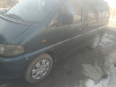 Mitsubishi: Mitsubishi Space Gear: 1995 г., 2.5 л, Механика, Дизель, Минивэн