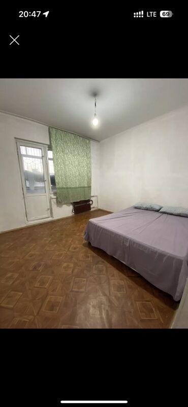 продаются дома: Восток-5 Сдается 1 комната с балконом за 20 тыс двум девушкам или