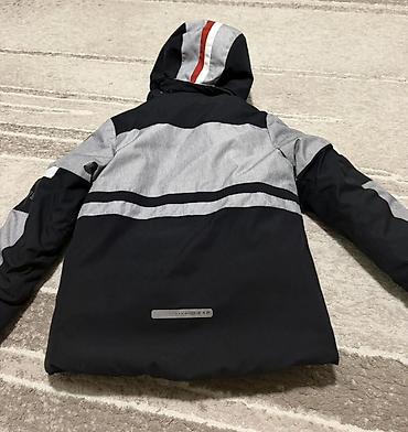 Верхняя одежда: Продаю детские курки зимние на мальчика на 5-7 лет.Состояние хорошее — 9