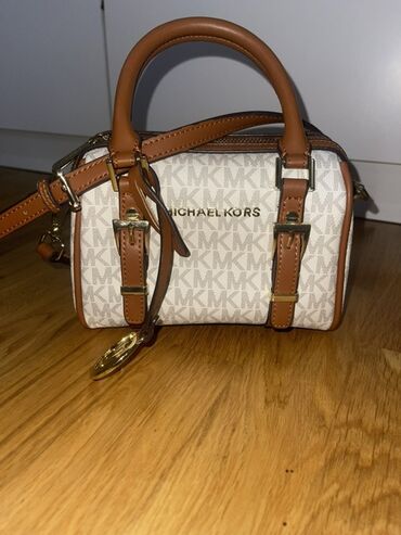 Çantalar: Əl çantası, Michael Kors, İşlənmiş
