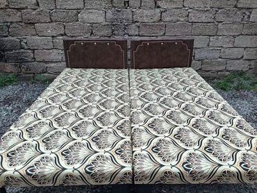 Çarpayılar: Təzə çarpayılar. 1 nəfərlik çarpayılar 60manat. 2 nəfərlik taxt — 21