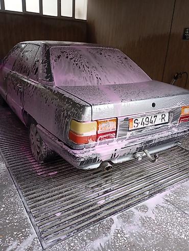 кузов утка: Audi 100: 1985 г., 2.2 л, Механика, Бензин, Седан — 3