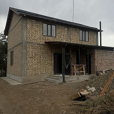 Совхоз Фрунзе. Продаю срочно дом 2 этаж 120 квм 4 сотки . ПСО at lalafo.kg Совхоз Фрунзе. Продаю срочно дом 2 этаж 120 квм 4 сотки . ПСО