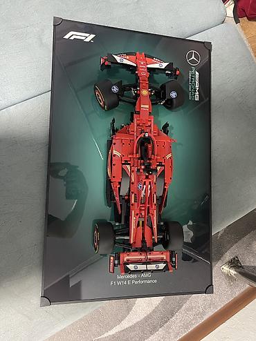 formula: Конструктор гоночного болида F1 Mercedes-AMG Petronas Formula One — 2