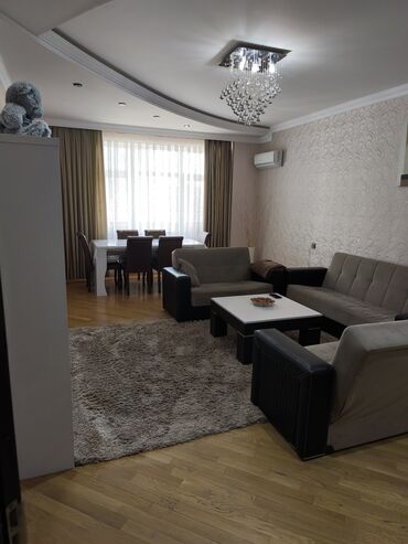 Uzunmüddətli kirayə mənzillər: Geniş və işıqlı mənzil Satilir - Planlama: geniş dəhliz, böyük yataq — 6