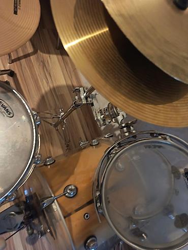 zerb aleti: Akustik zərb alətləri dəsti – akril tomlarla Tərkib: - Bass drum — 5