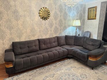 badam murebbesi: Künc divan, Açılan, Bazalı