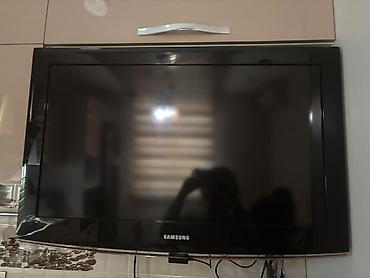 Samsung LCD televizor - Ekran ölçüsü: təxminən 26–32 düym (geniş