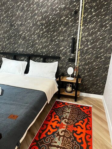 Посуточная аренда квартир: 3 комнаты, Душевая кабина, Постельное белье, Кондиционер — 3