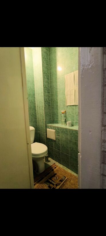 поль дом: 3 комнаты, 69 м², 105 серия, 4 этаж