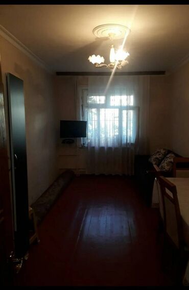 Köhnə tikili: Bakı, 3 otaqlı, Köhnə tikili, m. Nəriman Nərimanov, 70 kv. m — 3