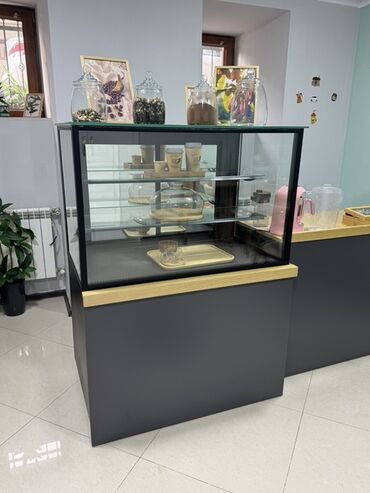 Rəf vitrinləri: 0-dan kofeşop, şirniyyat mağazası kimi biznes qurmaq istəyənlər üçün — 1