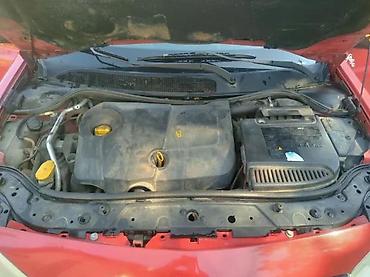 Poklopci motora: POKLOPAC MOTORA RENAULT MEGAN 2005G1.5DCI I OPEL | Korišćeno cena za — 2