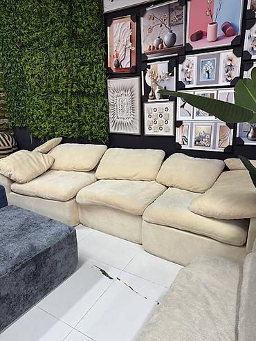 Модульный мягкий диван в стиле lounge - Комплектация: четыре широких at lalafo.kg Модульный мягкий диван в стиле lounge - Комплектация: четыре широких