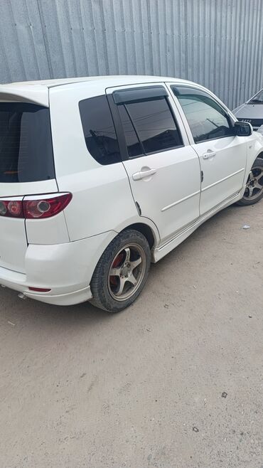 Mazda: Mazda Demio: 2004 г., 1.3 л, Автомат, Бензин, Хэтчбэк — 4