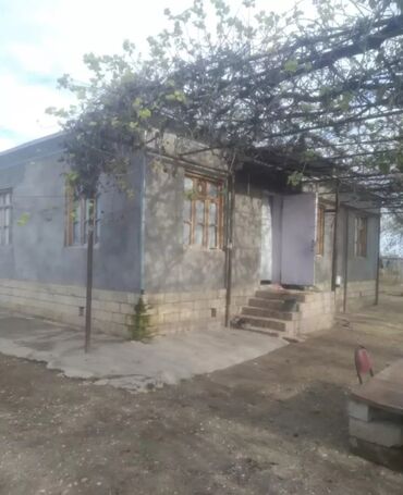 hazir 4 faizli ipotekada olan evler: 5 otaqlı, 290 kv. m, Kredit var, Orta təmir