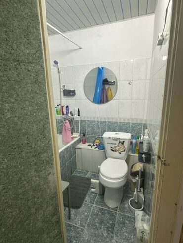 кто ищет комнату на подселение: 1 комната, 32 м², 104 серия, 3 этаж, Старый ремонт