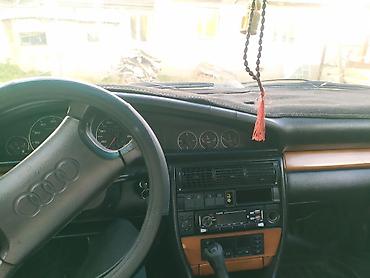 Audi: Audi A6: 1991 г., 2.8 л, Кол менен иштөөчү, Бензин, Седан — 5
