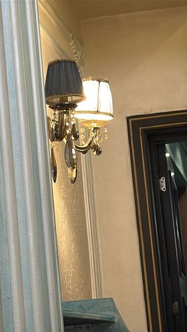 Digər ev dekoru: Klassik üslubda divar aplikası (iki şamdanlı) 2 eded - Korpus: qızılı