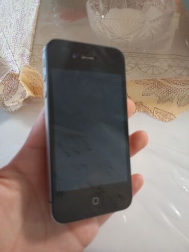 мобильные телефоны ми новые без бу: IPhone 4, Колдонулган, < 16 ГБ, Кара