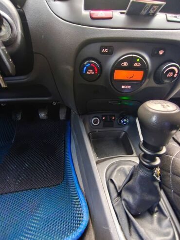 Kia: Kia Rio: 2006 г., 1.4 л, Механика, Бензин, Хэтчбэк — 13