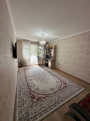 3 микрорайоне: 2 комнаты, 43 м², 104 серия, 3 этаж, Евроремонт