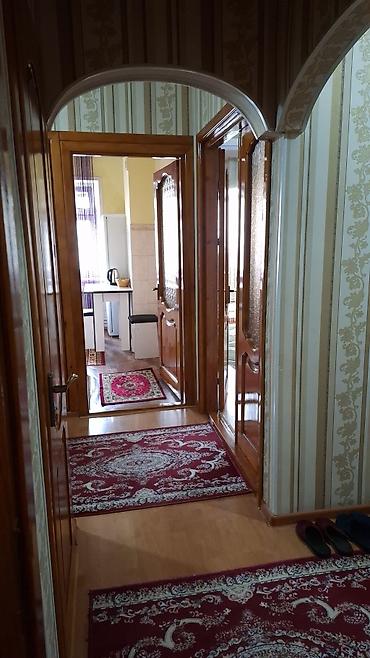 Посуточная аренда квартир: 3 комнаты, Постельное белье, Кондиционер, Бронь — 12